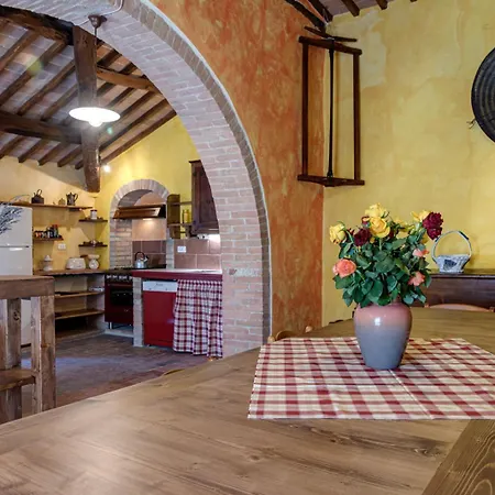 Farm stay La Palazzina Murlo